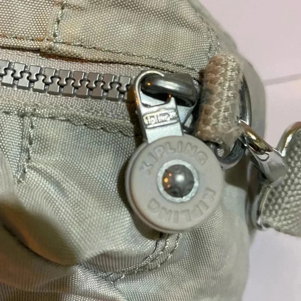 Kipling gray nylon crossbody handbag - Picture 8 of 15